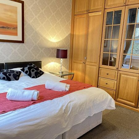 Royal Mile Mansions 2 Bedroom - Edinburgh City Centre Buitenkant foto