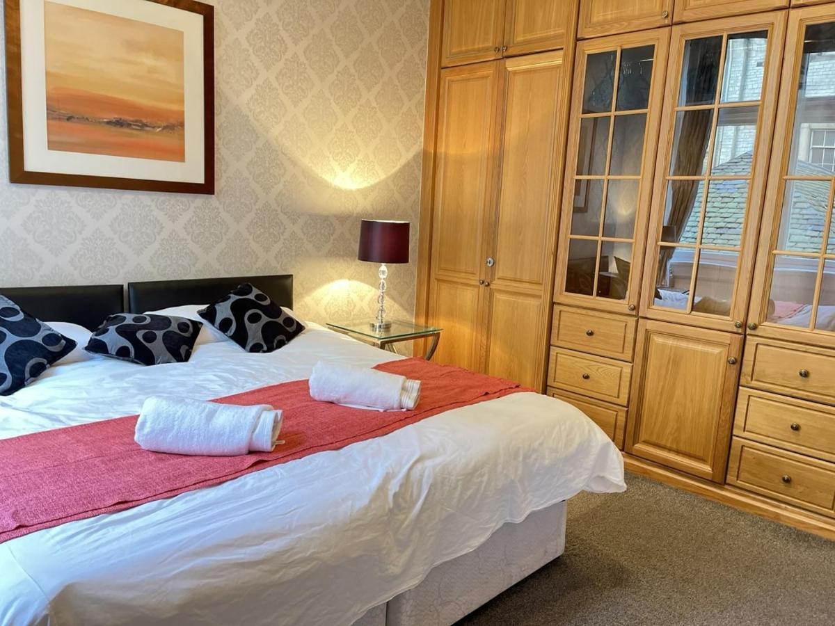 Royal Mile Mansions 2 Bedroom - Edinburgh City Centre Buitenkant foto