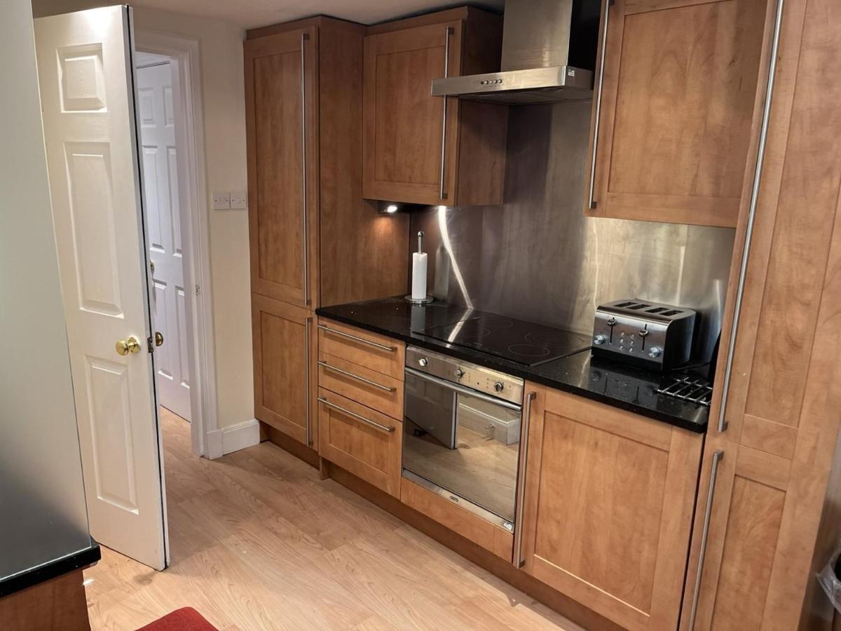 Royal Mile Mansions 2 Bedroom - Edinburgh City Centre Buitenkant foto