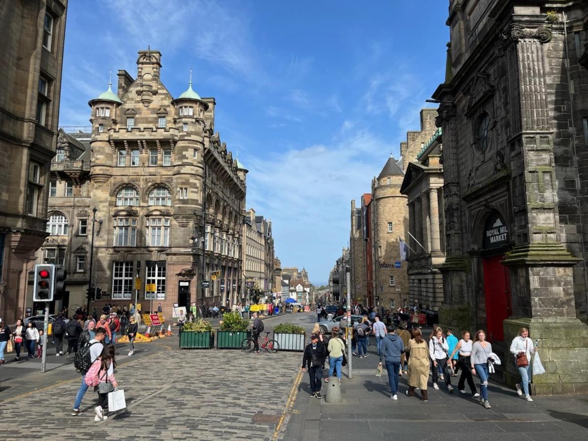 Royal Mile Mansions 2 Bedroom - Edinburgh City Centre Buitenkant foto